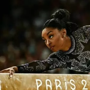 O que Simone Biles come todos os dias para se manter firme nos saltos