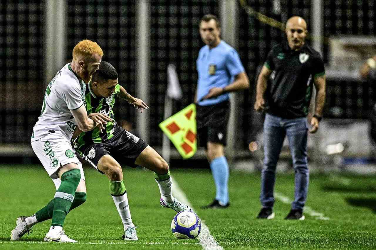 Foto: Mourão Panda | América-MG | via instagram @chapecoensereal
