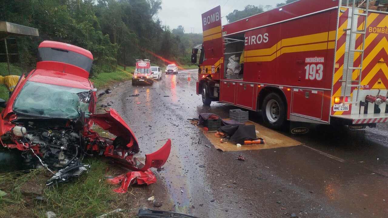 Mulher morre em acidente em rodovia de SC | Foto: Corpo de Bombeiros