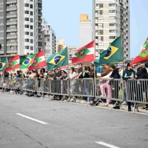 Mais de 5 mil pessoas desfilaram no 7 de setembro, em Florianópolis. Foto: GovSC/Reprodução