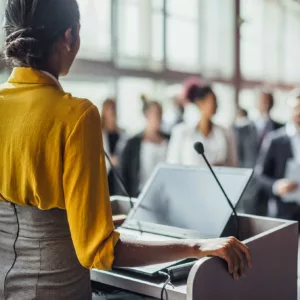 Curso de oratória começa no dia 26 de setembro, - Foto: Aspectum/Reprodução