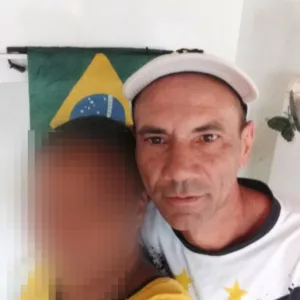 Homem esfaqueia ex-companheira, enteado e vizinha e morre em linchamento