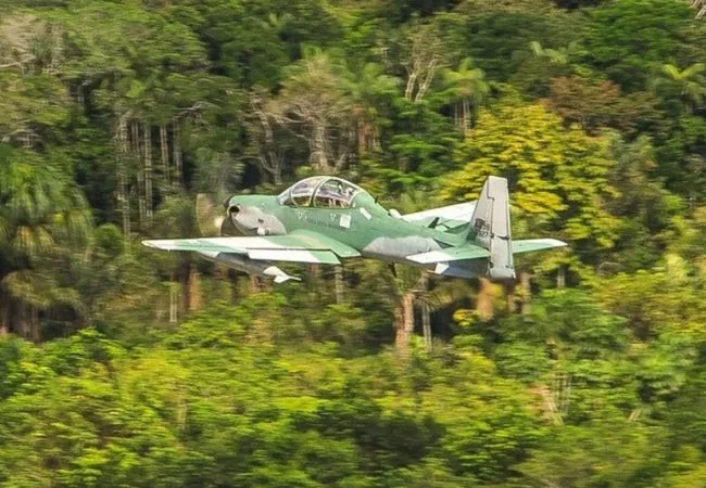 A-29 Super Tucano, igual ao utilizado pela FAB na ação. Foto: Força Aérea Brasileira/Divulgação.