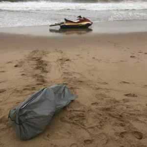 Pescador encontra corpo boiando no mar em Balneário Camboriú | Foto: CBMSC