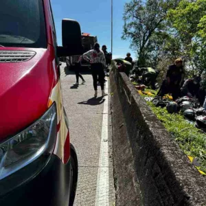 Serra do Rio do Rastro: casal salta de moto após falha nos freios