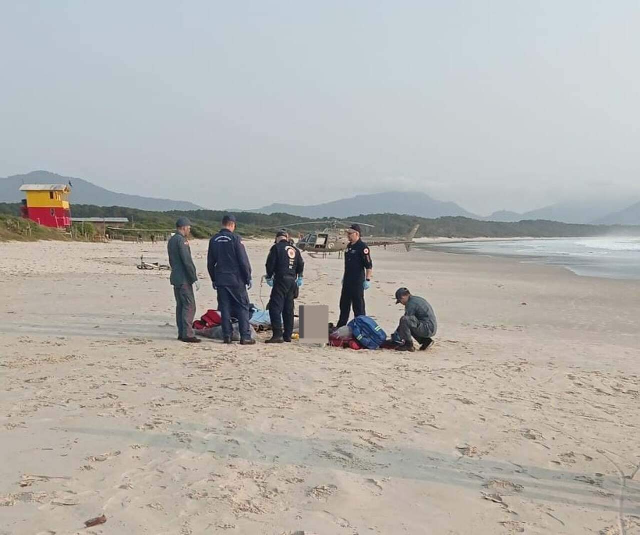 Homem morreu afogado na praia da Barra da Lagoa. Foto: SCC10/Exclusiva