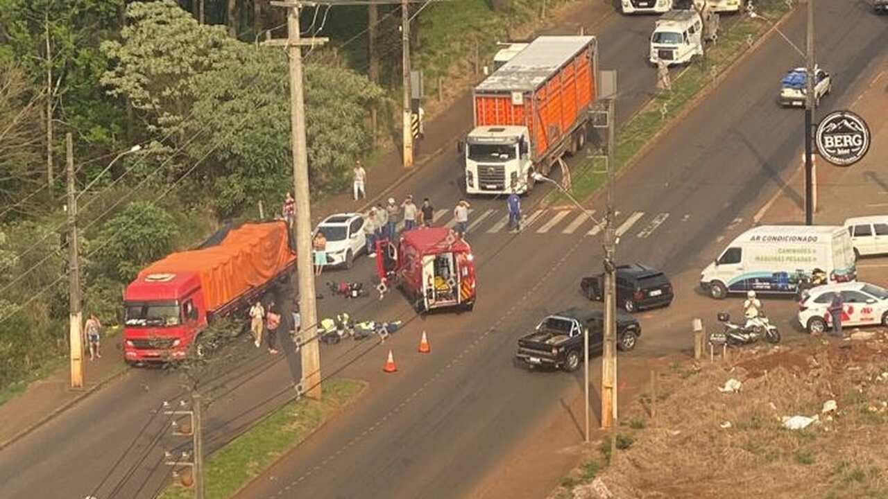 VÍDEO: motocicleta colide com caminhão no Oeste de SC | Imagem: SAER/FRON