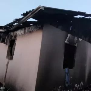 Incêndio em residência mobiliza Corpo de Bombeiros no Oeste de SC