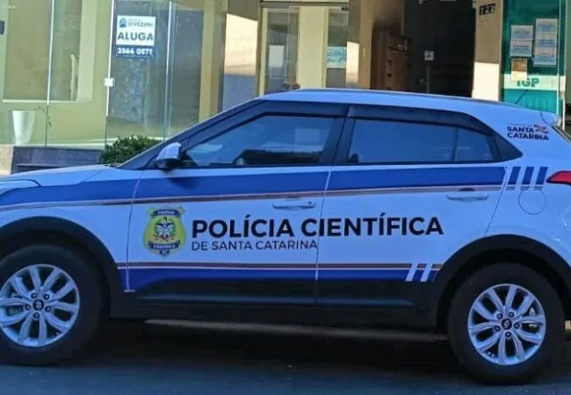 Jovem de 24 anos é encontrado morto no meio da mata em SC | Imagem: Polícia Científica