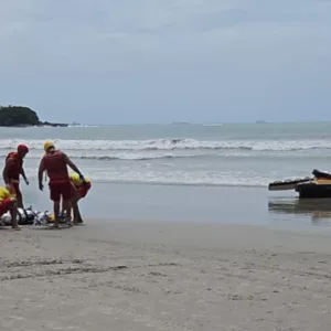 Marinha do Brasil emite nota sobre morte de banhista em praia de SC