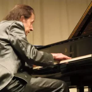 Morre Arthur Moreira Lima, referência no piano Brasileiro, aos 84 anos