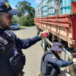 Operação Serra Segura PRF flagra caminhões com adulterações ambientais na BR-116