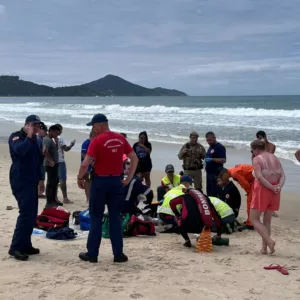 Pai morre e filho de 10 anos desaparece após afogamento em SC | Foto: CBMSC