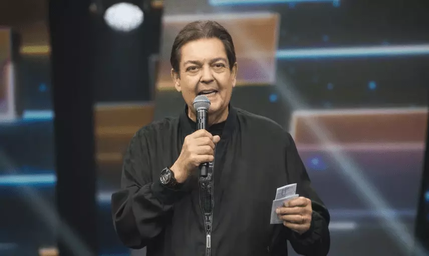 Filho de Faustão atualiza estado de saúde do pai