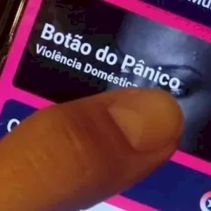 Homem invade casa, estupra e ameaça ex-companheira em SC