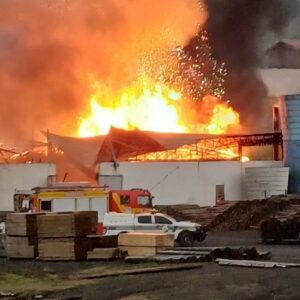 Incêndio em indústria de Bom Retiro. | Foto: CBMSC