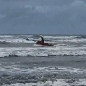 Jovem desaparece no mar durante aniversário