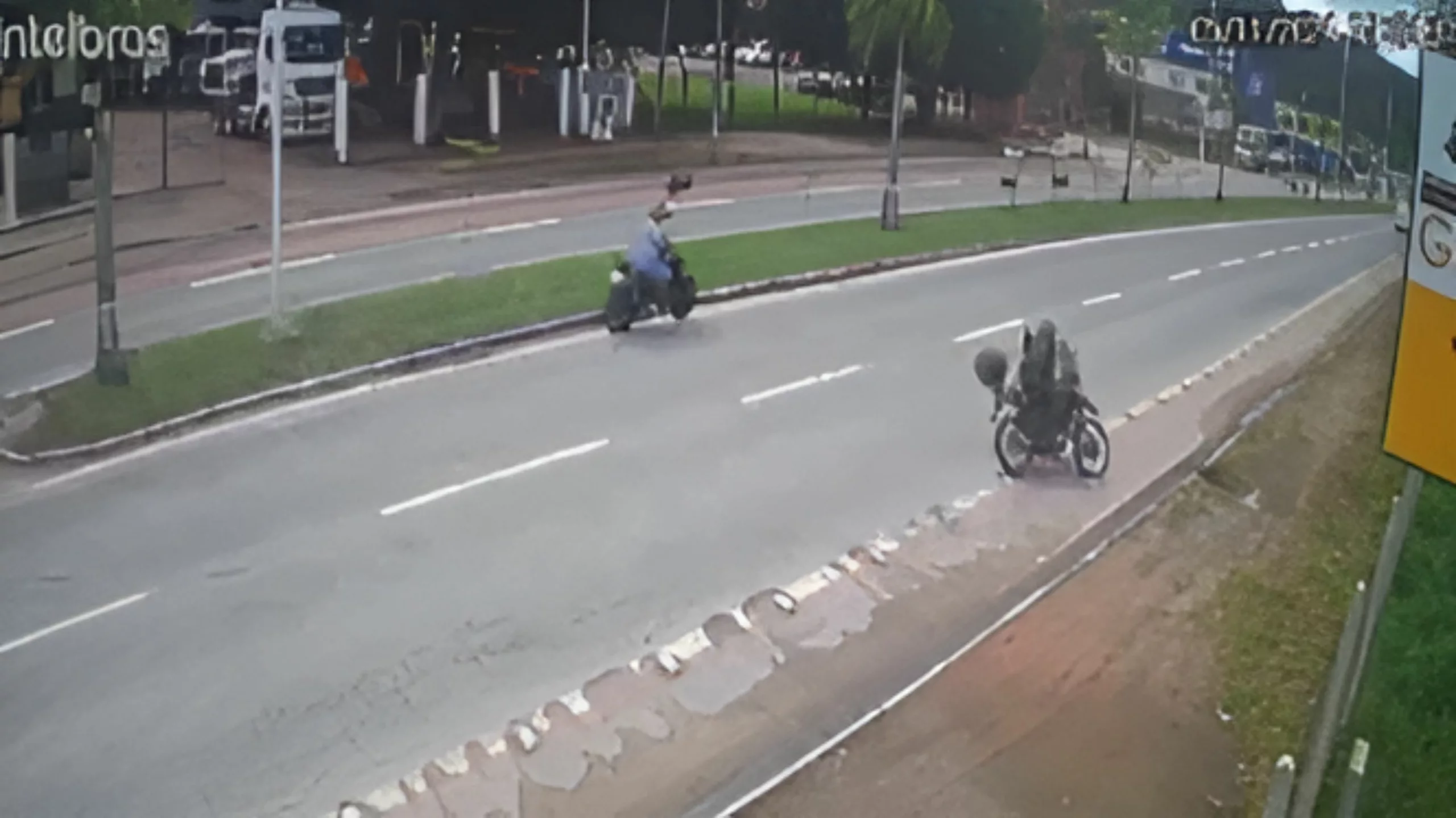 VÍDEO: Motorista é baleado enquanto andava de moto em SC | Foto: Polícia Civil