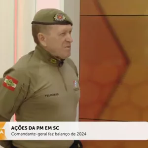 Comandante-geral da PMSC explica encerramento do uso de câmeras corporais. - Foto: Reprodução