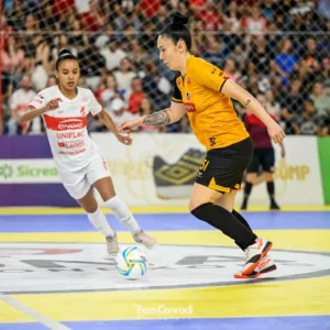 Leoas da Serra cede empate ao Taboão e vai à SP em busca do título da Liga Feminina de Futsal