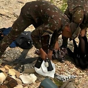 Bombeiros e Exército buscam sobreviventes após avião cair em rio | Imagem: Reprodução/UOL