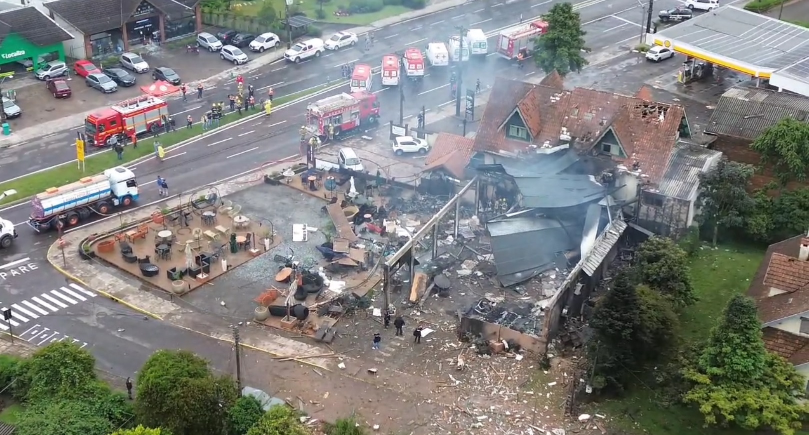 Eduardo Leite diz que não há sobreviventes do avião que caiu em Gramado