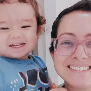 Mulher com câncer terminal morre após conseguir casa para filho. | Foto: Reprodução/Redes Sociais