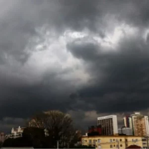 Onda de tempestades: SC terá reviravolta no tempo esta semana; veja previsão 