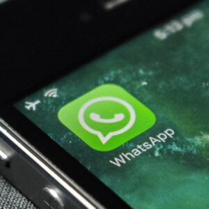 WhatsApp deixará de funcionar em diversos celulares em janeiro. - Foto: Canva/Reprodução