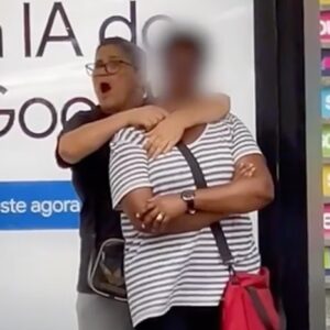 Mulher é feita refém com faca no pescoço na Avenida Paulista | Foto: Reprodução/X