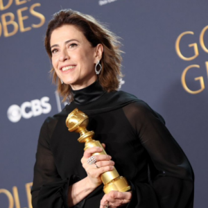 Fernanda Torres leva Globo de Ouro por atuação em 'Ainda Estou Aqui' | Foto: Reprodução/Redes Sociais 