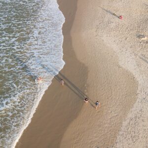 Pensando em ir à praia? Veja onde é seguro para banho em SC. - Foto: Cristiano Estrela/ Arquivo/ Secom/Reprodução