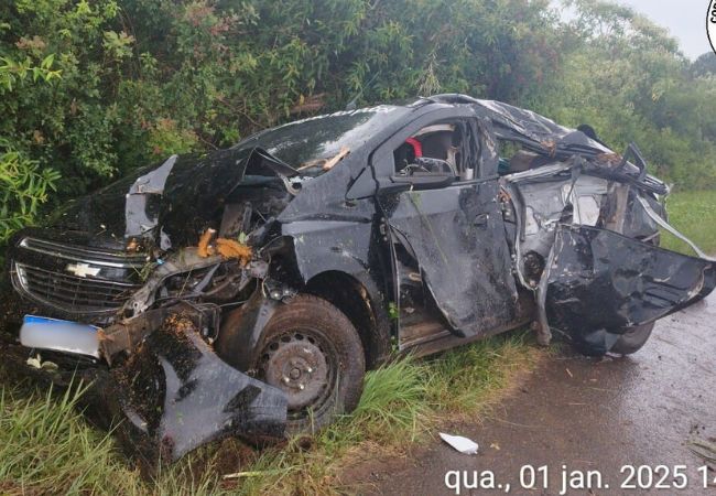 Capotamento na BR-282 deixa quatro feridos em Campos Novos