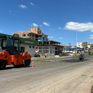 Operação tapa-buracos na Avenida Presidente Vargas | Foto: Alessandra Simionato/ Rádio Clubde de Lages