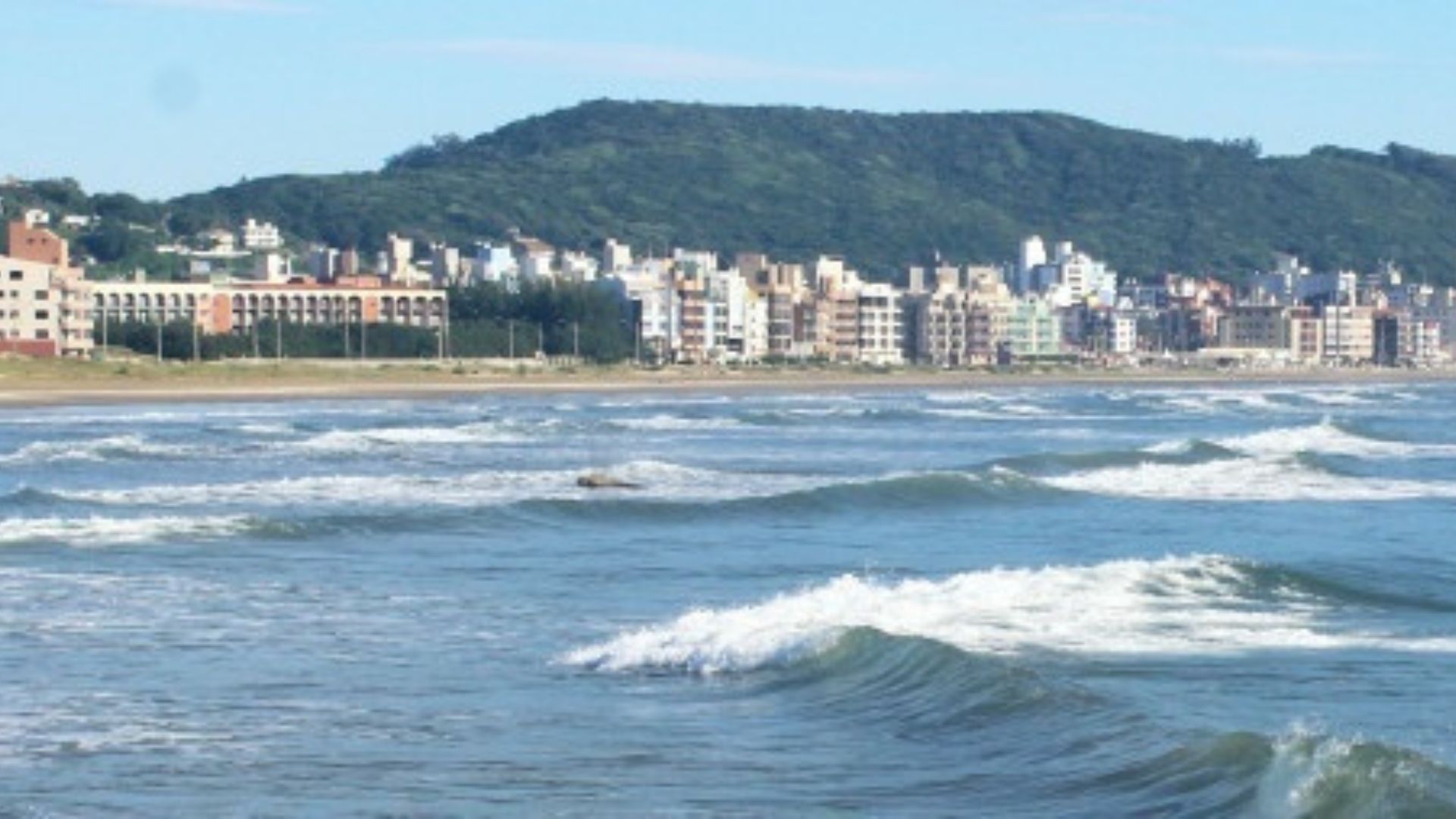 Arena Farofa SCC SBT desembarca em Laguna; saiba qual praia