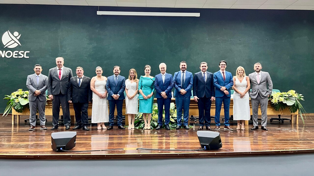 Prefeito Oscar Martarello e vice Adenilso Biasus tomam posse em Xanxerê