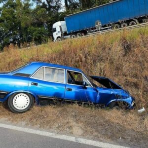 Homem furta carro, sofre acidente na BR-470 e é preso em SC