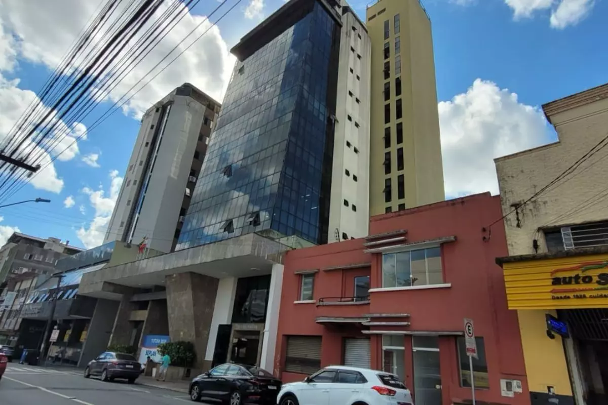 ‘Pânico’ prédio de Blumenau é evacuado após forte tremor. – Foto: Google Imagens/Reprodução