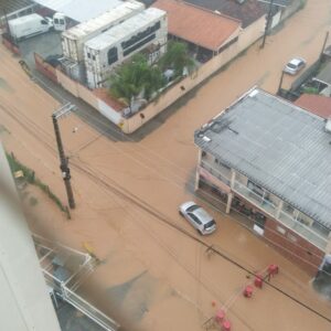 Grande Florianópolis tem pontos de alagamento após chuvas. - Foto: Reprodução