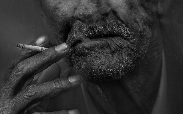 Fumar um cigarro pode reduzir 20 minutos de vida; entenda. – Foto: Canva/Reprodução