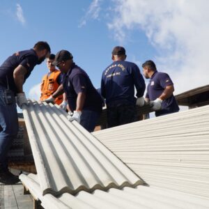 Seis mil unidades de telhas começam a ser distribuídas para atingidos por granizo em Lages