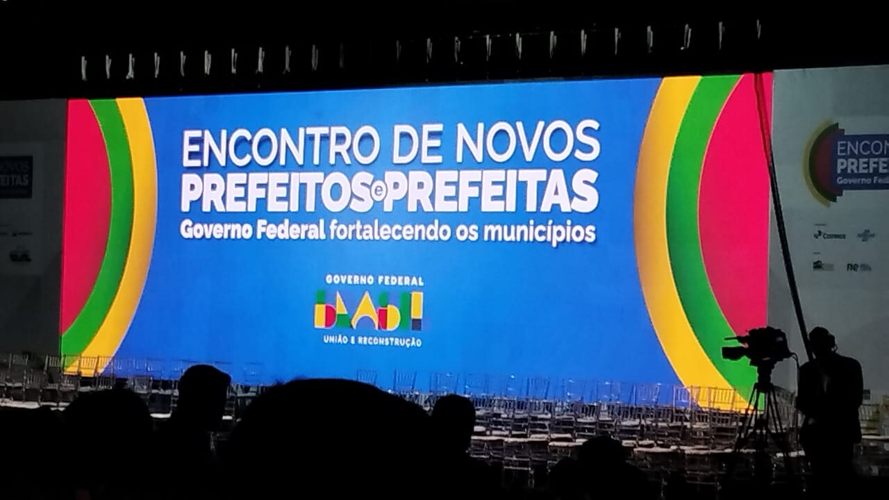 Prefeitos da Serra participam de encontro em Brasília | Foto: Célio Pereira