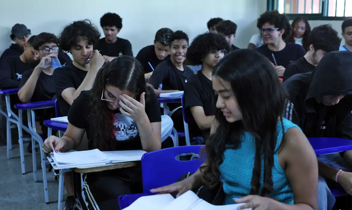 Pé-de-Meia será depositado na conta de alunos | Foto: Antônio Cruz/Agência Brasil