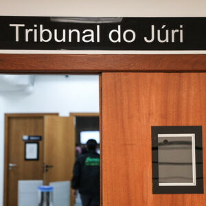Homem que tentou matar colegas de trabalho com faca é condenado em SC. - Foto: TJSC/Reprodução