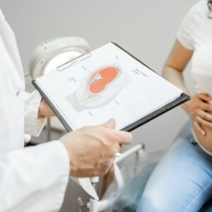 Bebê com AME recebe tratamento no útero e nasce sem sinais da doença. - Foto: Canva/Reprodução
