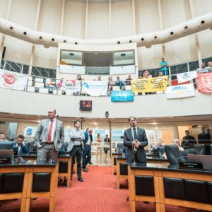 Alesc aprova novo salário mínimo para SC | Foto: Bruno Collaço/AGÊNCIA AL/Reprodução.