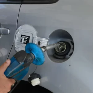 Inalação do vapor de gasolina causa câncer e ameaça frentistas - Foto: Tomaz Silva/Agência Brasil