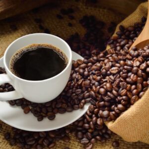 Estudo revela possível ligação entre café instantâneo e doença ocular; entenda - Foto: Canva.