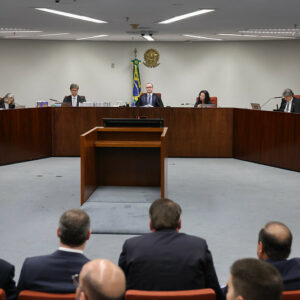 STF encerra 1º dia de julgamento de Bolsonaro e aliados por tentativa de golpe. - Foto: STF/Reprodução