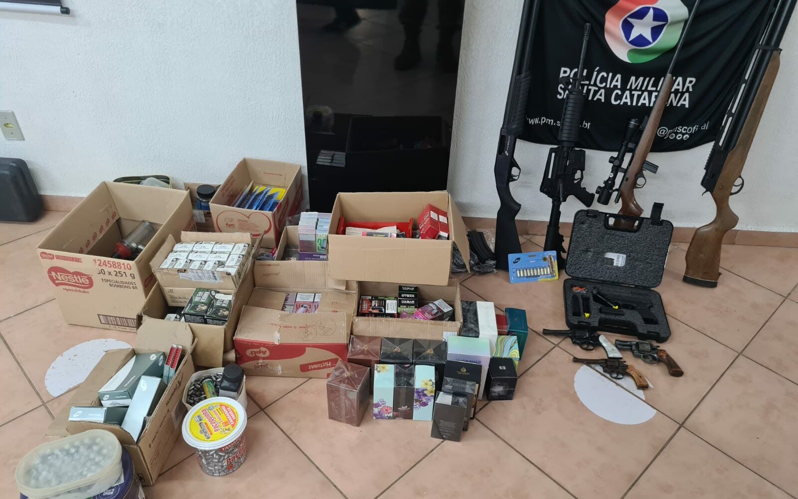 A ação foi desencadeada após denúncias da venda ilegal | Imagem: Polícia Militar/Reprodução